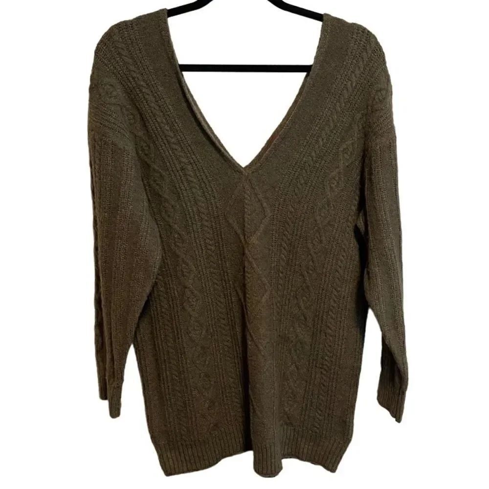 Kerisma- Deep V-Neck Moss Green Oversized Cable Knit Pullover Sweater, Size S/M